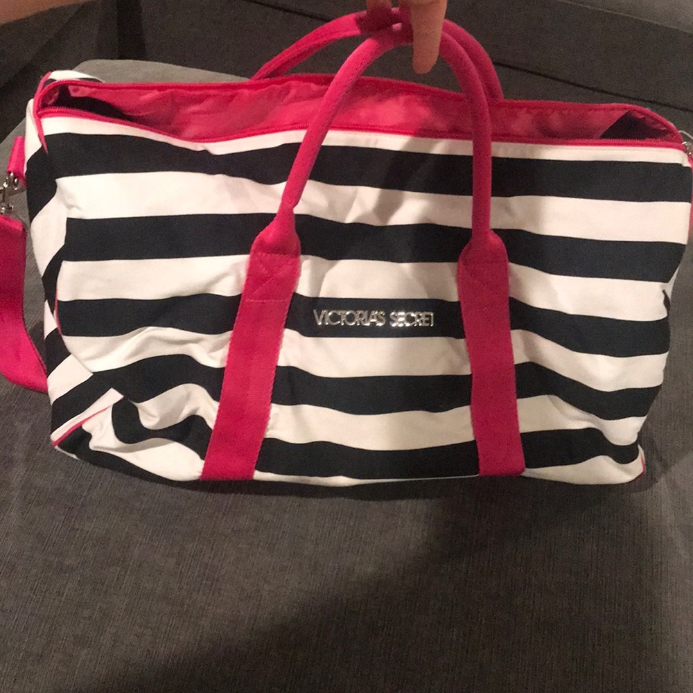 Women’s Victoria Secret Duffle Bag